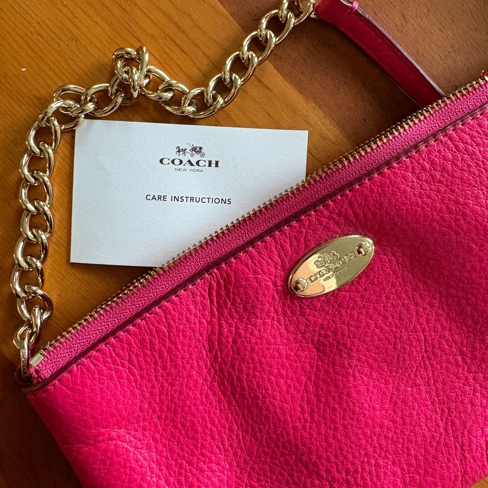 NWOT Coach Kira Crossbody Bag with Chain Strap